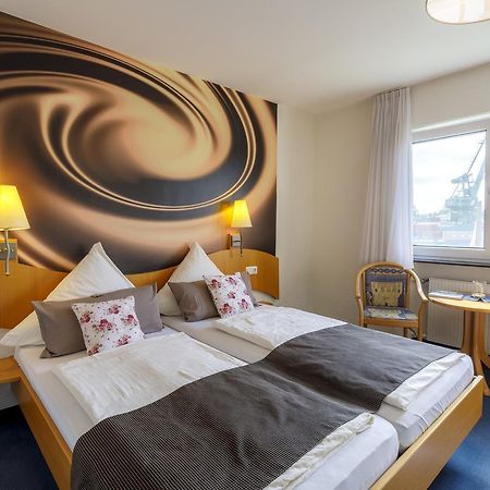 Hotel Rheingold Гернсхайм Екстериор снимка