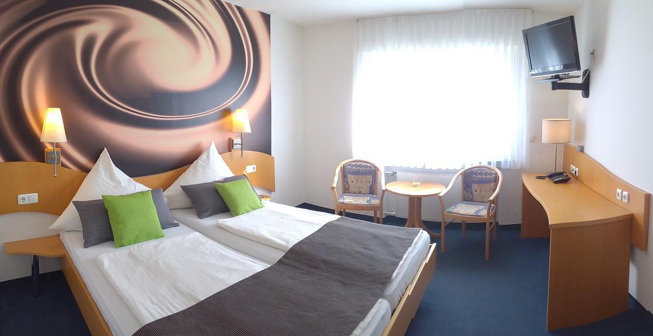 Hotel Rheingold Гернсхайм Екстериор снимка