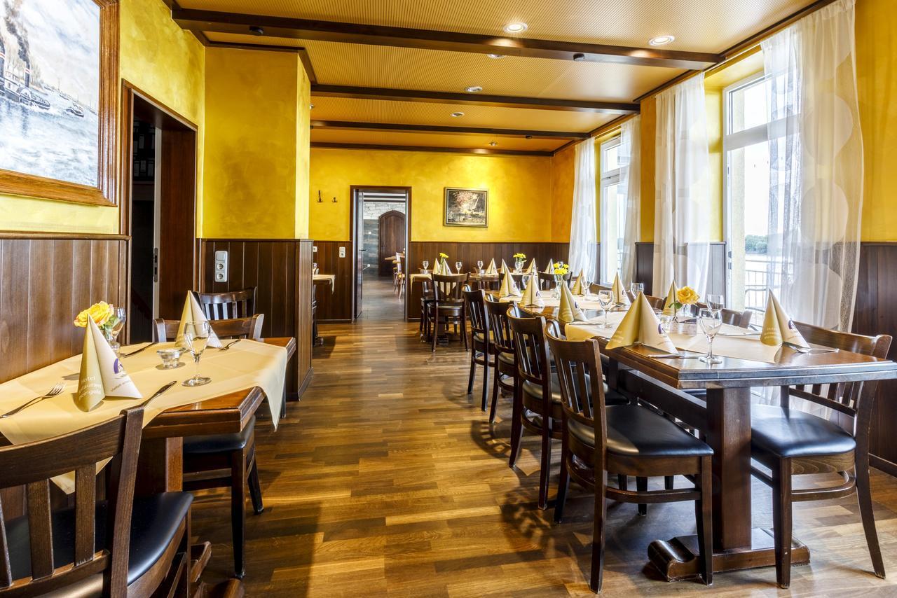 Hotel Rheingold Гернсхайм Екстериор снимка