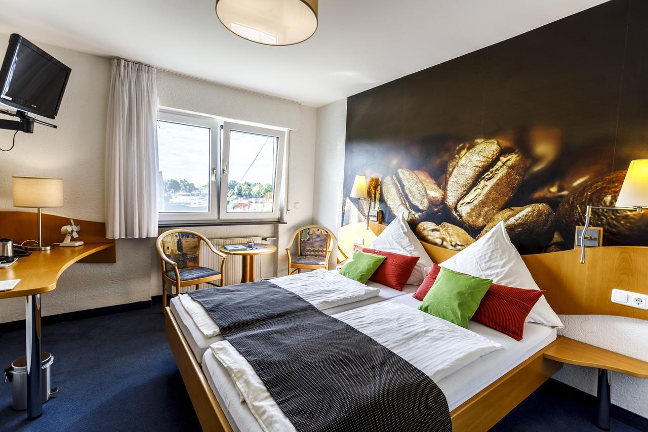 Hotel Rheingold Гернсхайм Екстериор снимка